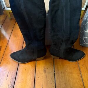 Style & Co. Black Heeled Boots with Pointed Toe Design